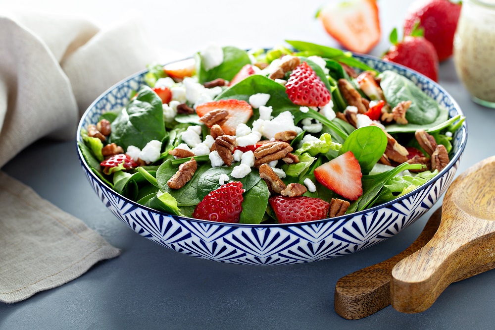 strawberry spinach salad